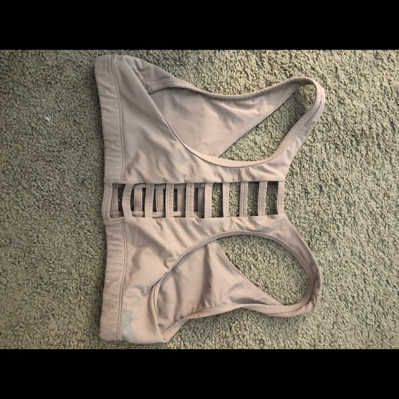 Victoria’s Secret PINK sports bra - Picture 2 of 2